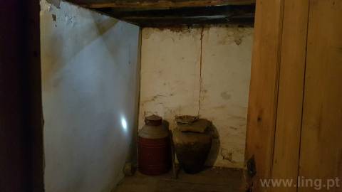 Moradia em Banda T5 em Monforte da Beira, excelente para projeto de alojamento local