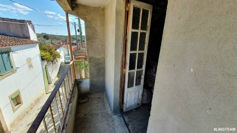 Moradia T2 com pátio para venda no Palvarinho, Castelo Branco