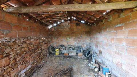 Quinta T1 para venda, na Freguesia das Sarzedas com 4680m2