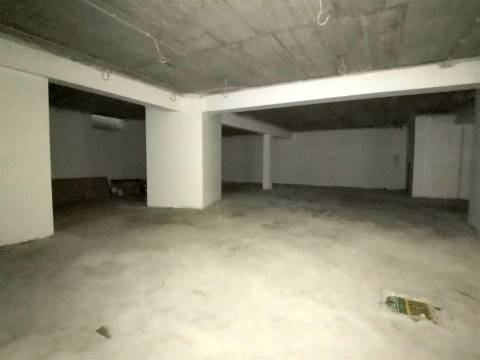 Loja ampla com 250 m² no coração da cidade – localização estratégica