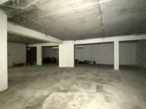 Loja ampla com 250 m² no coração da cidade – localização estratégica