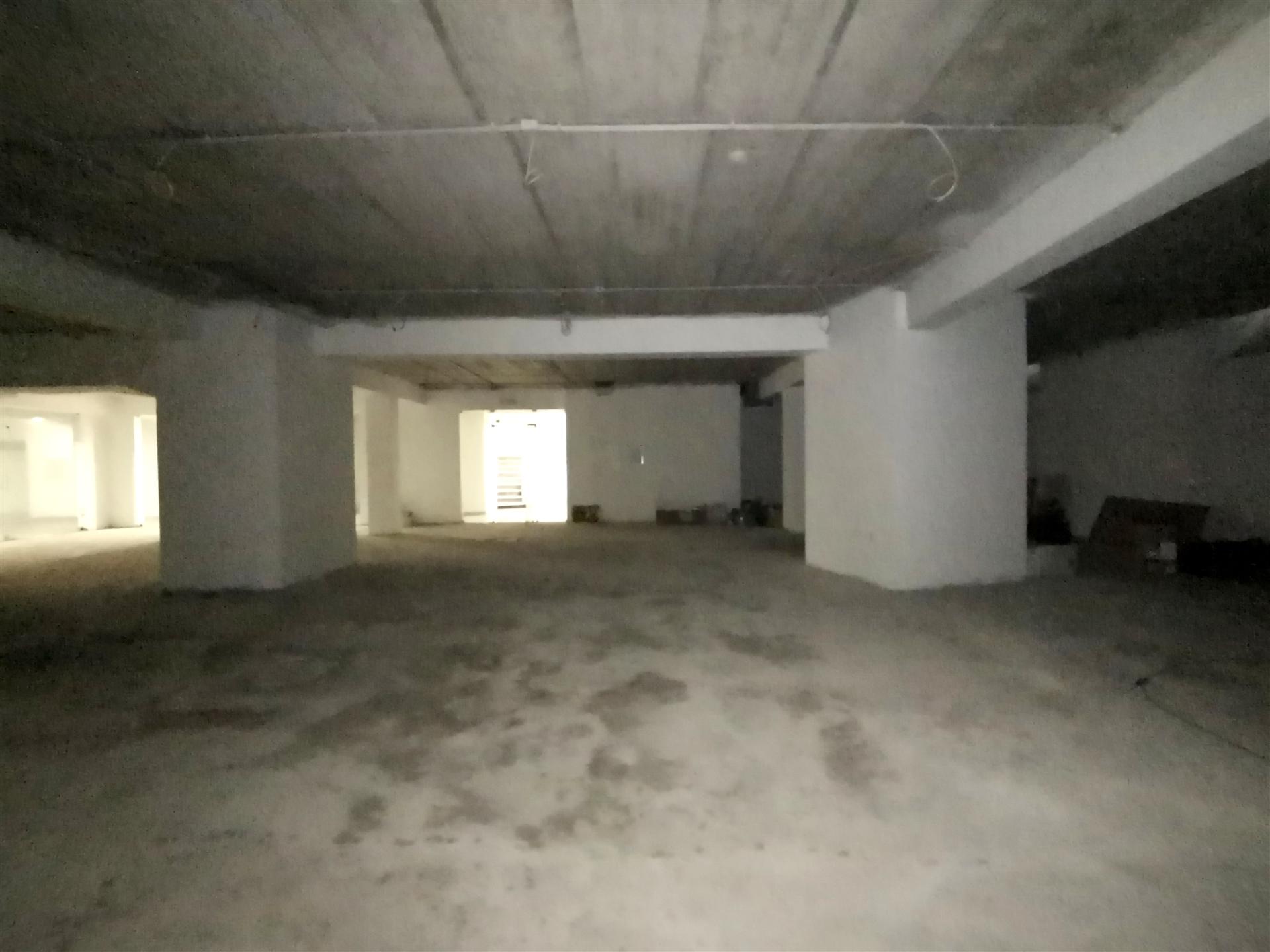 Loja ampla com 250 m² no coração da cidade – localização estratégica