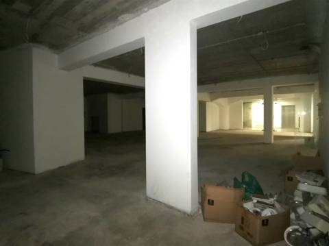 Loja ampla com 250 m² no coração da cidade – localização estratégica