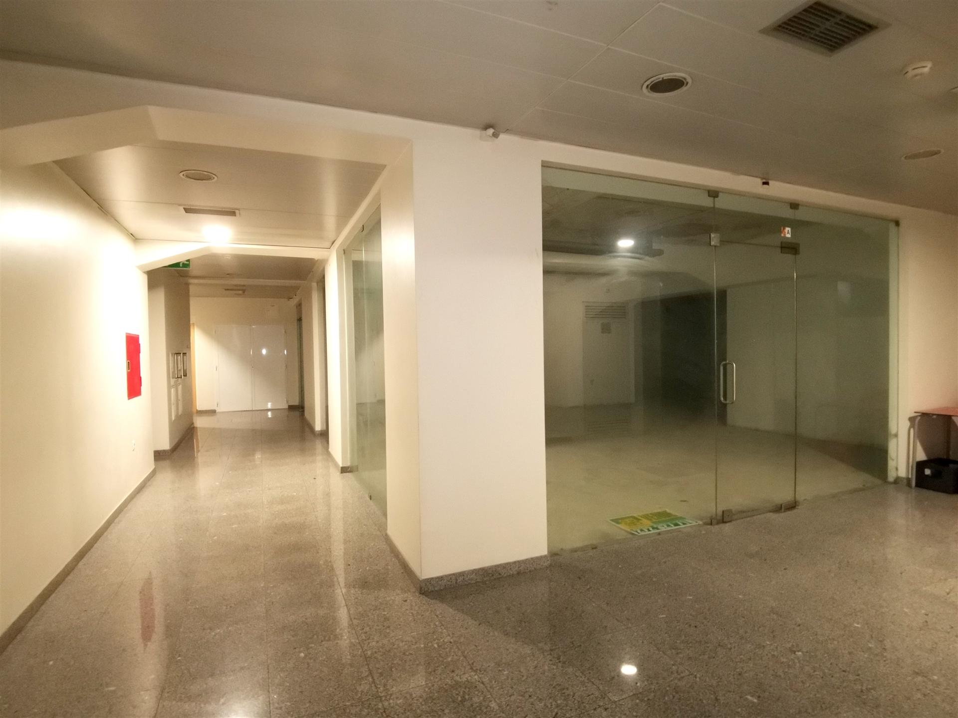 Loja ampla com 250 m² no coração da cidade – localização estratégica