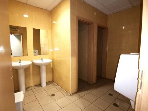 Loja ampla com 250 m² no coração da cidade – localização estratégica