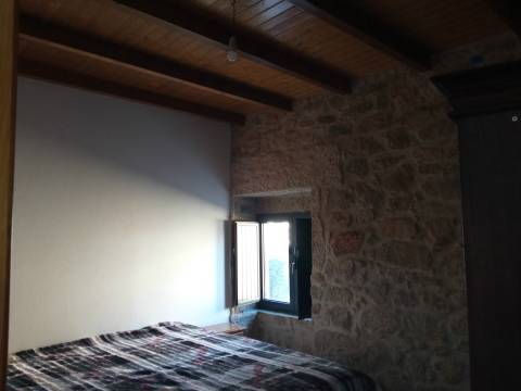 Moradia Geminada em Penamacor