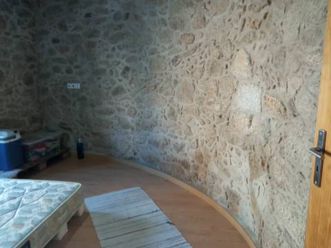 Moradia Geminada em Penamacor