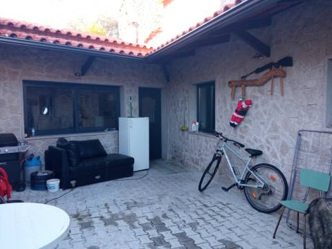 Moradia Geminada em Penamacor