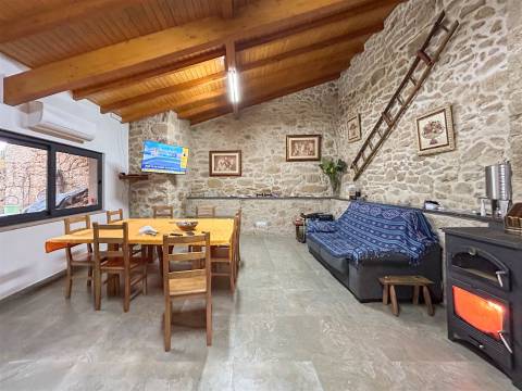 Moradia Geminada em Penamacor