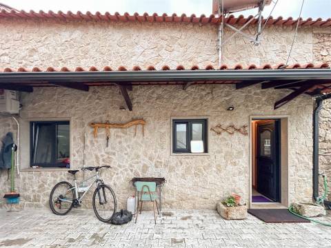 Moradia Geminada em Penamacor