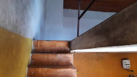 Moradia T3 para remodelar - Póvoa Palhaça, Fundão- Portugal