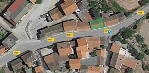 Moradia T3 para remodelar - Póvoa Palhaça, Fundão- Portugal
