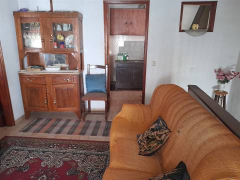 Moradia T3 - Centro da Aldeia da Lardosa