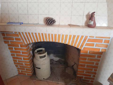 Moradia T3 - Centro da Aldeia da Lardosa