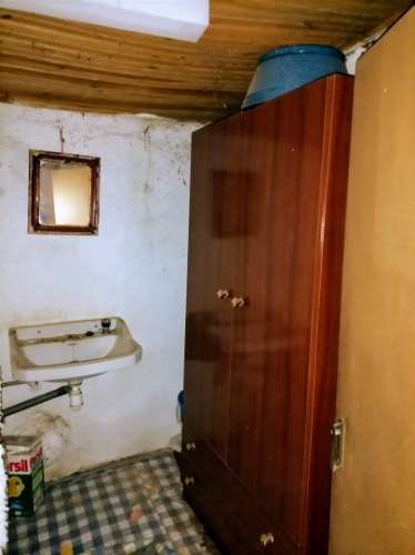 Moradia com 80m2 para remodelar - Centro Penamacor