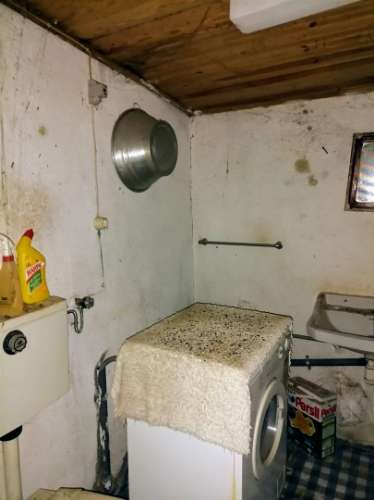 Moradia com 80m2 para remodelar - Centro Penamacor