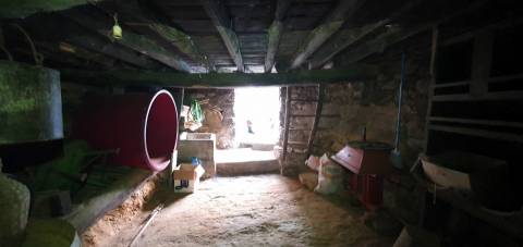 Moradia em Banda T2, Sarnadas de Simão