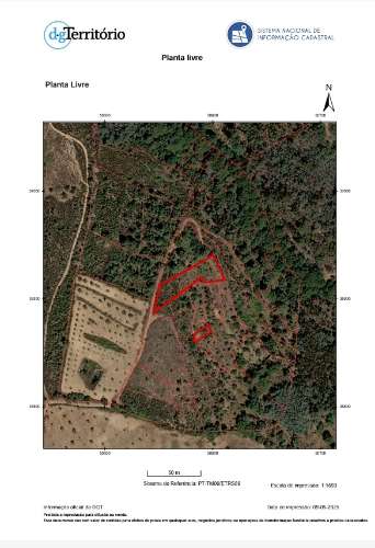 Quintinha isolada com 1400m2, vistas para Vale.