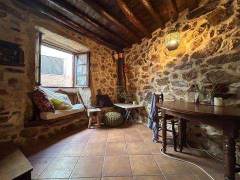 Casa da Raia - Moradia centenária restaurada - 85m2 - Penha Garcia