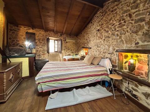 Casa da Raia - Moradia centenária restaurada - 85m2 - Penha Garcia