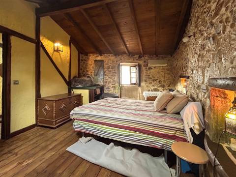 Casa da Raia - Moradia centenária restaurada - 85m2 - Penha Garcia