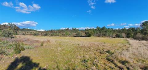 Quinta com 22.640m2 na freguesia das Sarzedas