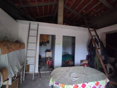 Quintinha mesmo á entrada de Penamacor!