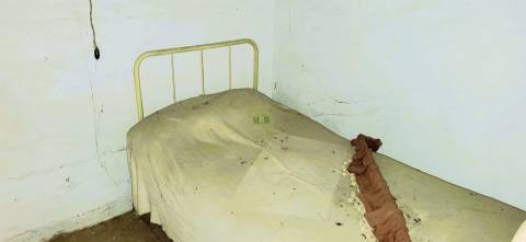 Moradia em granito para recuperar - 206.7m2 de construção - Tinhalhas