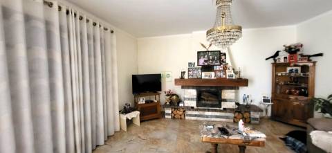 Moradia Isolada V4 - Piscina - Terreno 6000m2 - Castelo Branco