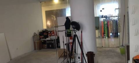 Loja com 35 m2 em pleno no centro da cidade.