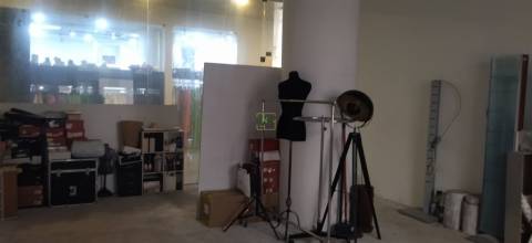 Loja com 35 m2 em pleno no centro da cidade.