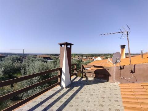 Magnifica moradia no Salgueiro do campo, Castelo Branco