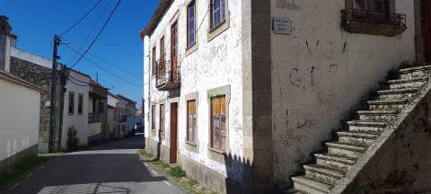 Moradia T6 no centro da Aldeia das Águas, Penamacor.