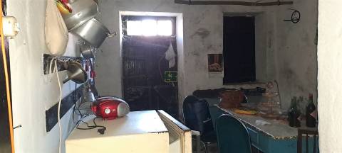 Moradia T6 no centro da Aldeia das Águas, Penamacor.