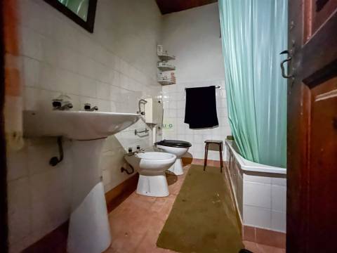 Moradia T6 no centro da Aldeia das Águas, Penamacor.