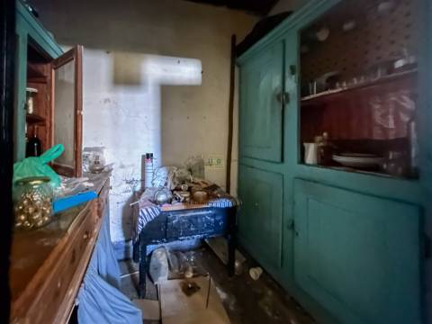 Moradia T6 no centro da Aldeia das Águas, Penamacor.