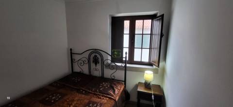 Moradia V3 - Renovada - Medelim