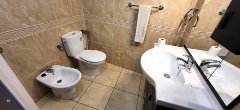 Moradia V3 - Renovada - Medelim