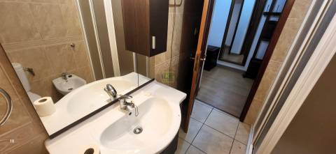 Moradia V3 - Renovada - Medelim