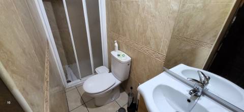 Moradia V3 - Renovada - Medelim