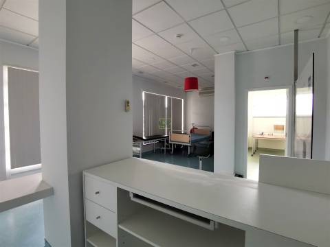 Loja com 285m2 na Qtª das Violetas, em Castelo Branco