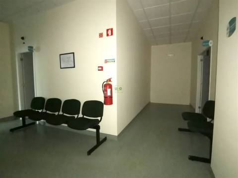 Loja com 285m2 na Qtª das Violetas, em Castelo Branco