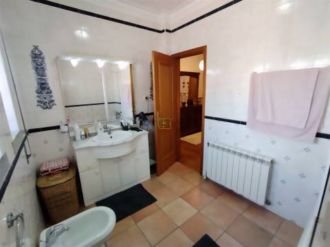 Moradia Geminada V3 na Qtª da Fontainha, Castelo Branco