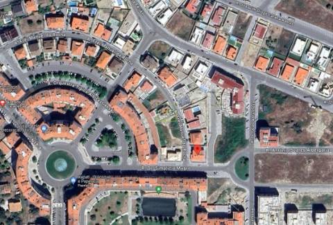 Lote de Terreno destinado a 31 estacionamentos privados