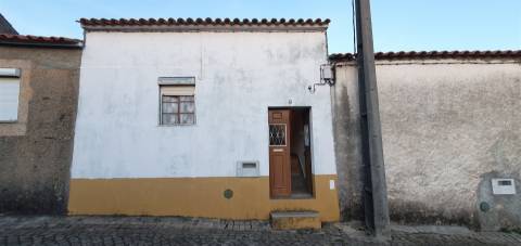 Moradia em banda T3 para venda em Sobral do Campo, Castelo Branco, Portugal