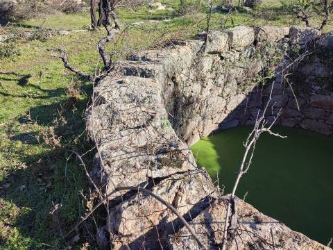 Terreno rústico para horta com poço em Penamacor