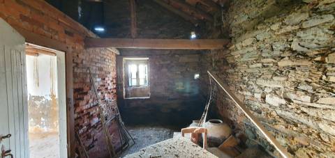 Moradia para venda na freguesia de Sarzedas