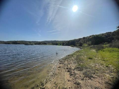 Terreno à venda , lugar Barragem Marechal Carmona s/n