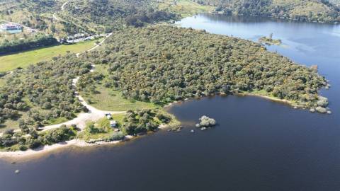 Terreno à venda , lugar Barragem Marechal Carmona s/n