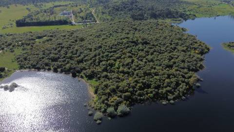 Terreno à venda , lugar Barragem Marechal Carmona s/n